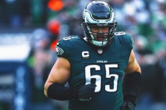 2025 NFL predictions, picks: 3 this year's bets