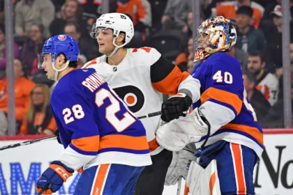 Islander defenseman denies flyer trade rumours