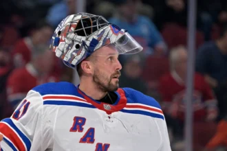 Jaroslav Halák officially retires: "I'll never wear a pad again"