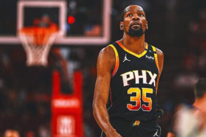 Kevin Durant will officially land on a rocket as part of a seven-team mega trade
