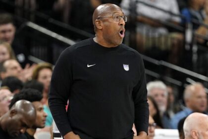 Knicks MailBag: Who will Mike Brown bring to fill the staff?