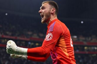 Leeds targeting "amazing" £17 million £17 million alternative