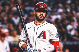 MLB Trade Deadline Target Eugenio Suarez ends the game after being hit by hand on the pitch