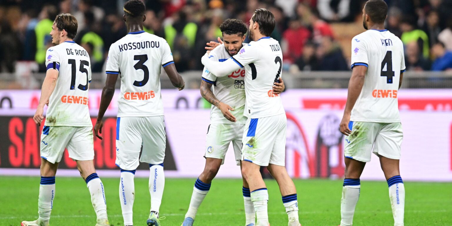 Man Utd now discusses to sign a £52 million midfielder "out of this world"