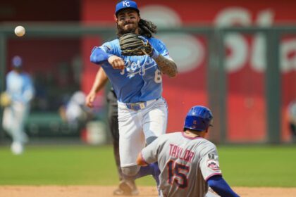 The Mets' comeback is short in Sunday's 3-2 defeat at the Royals