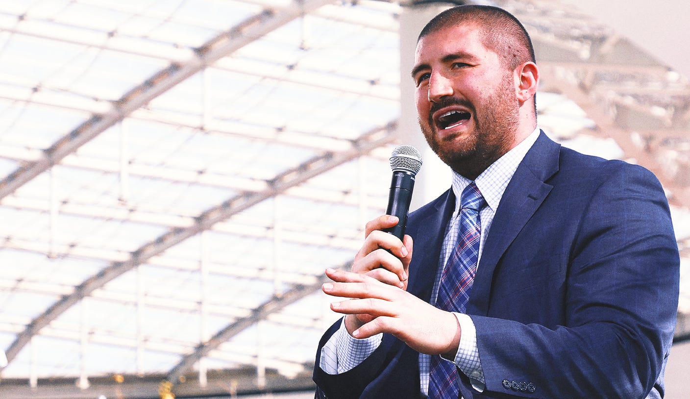 NFLPA Chief Strategy Officer JC Tretter resigns in recent scrutiny