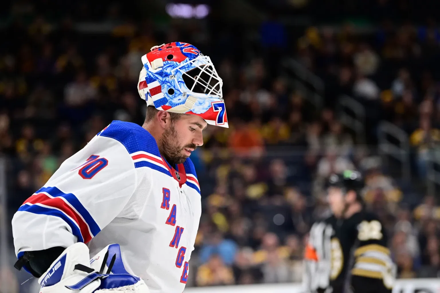 Another goalkeeper moves from the NHL to the KHL
