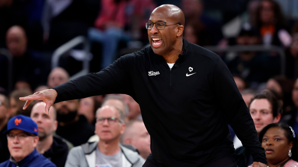 Knicks, Coach Mike Brown Finalizing Deal: New York approaches veterans to replace Tom Thibodeau, according to reports