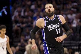 Nugget reportedly tells Jonan Valanshanas he expects him to respect the contract