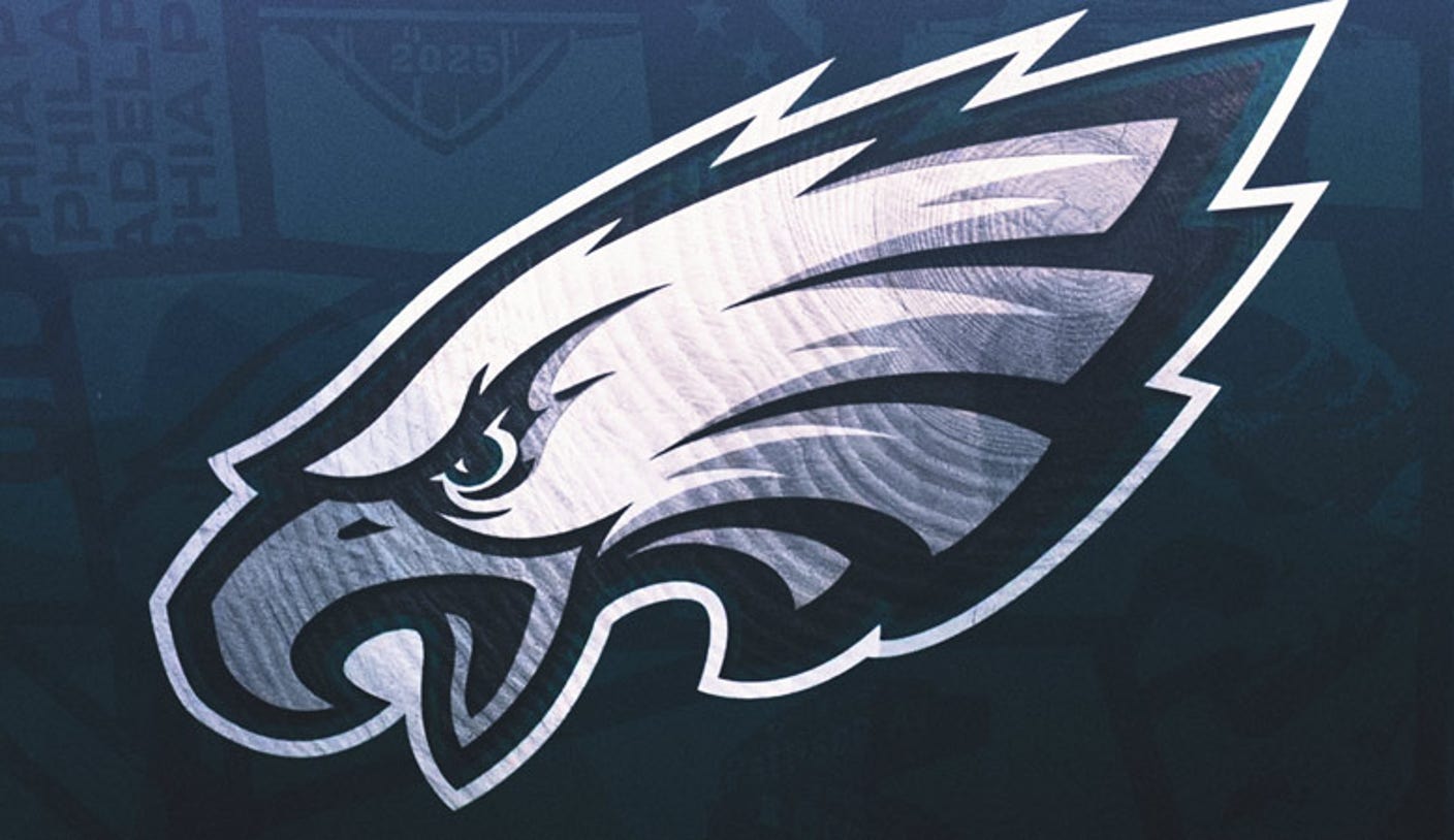 Philadelphia Eagles unveil an unrealistic Super Bowl Ricks Ring that includes wings