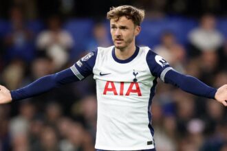 Race spurt to sign "one of the best midfielders"