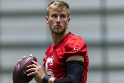 NFL Draft Second Round Pick Tracker: Saints QB Tyler Shaff joins the expanding list of players and signs the deal