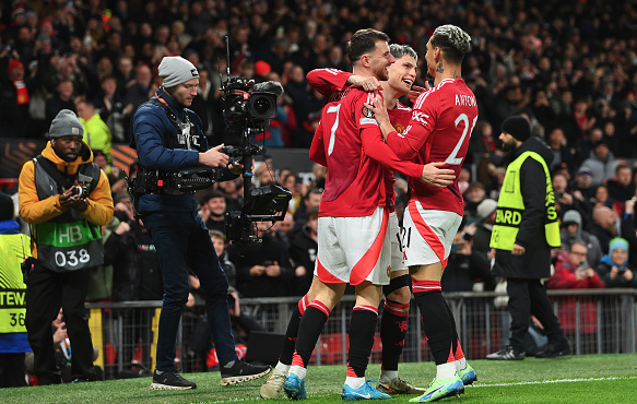 Manchester United must immediately proceed with offensive fire sales