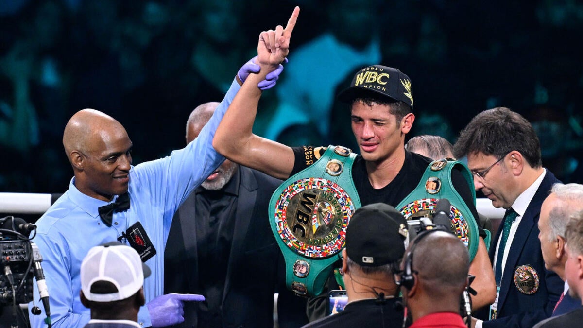 Sebastian Fundora holds the junior middleweight title with TKO's TKO in rematch
