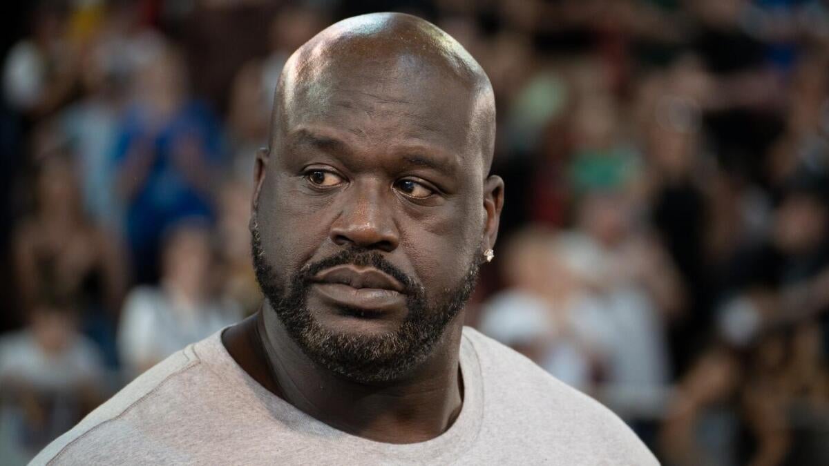 Shaquille O'Neal warns Robert Griffin III to stop posting about Angel Reese: "I'll slap you in the face."