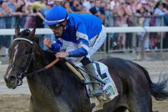 Sovereignty wins Jim Dandy in a thrilling comeback in Saratoga