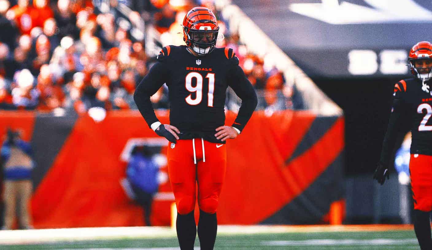 Trey Hendrixon is reportedly planning to end the holdout and reports to Bengals Camp