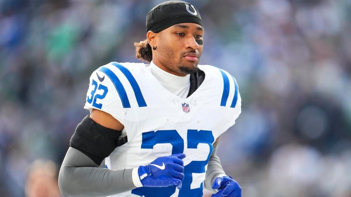 The Saints announced their retirement after Tyra Matthew, who signed former Colts safety Julian Blackmon, announced the retirement of the Saints