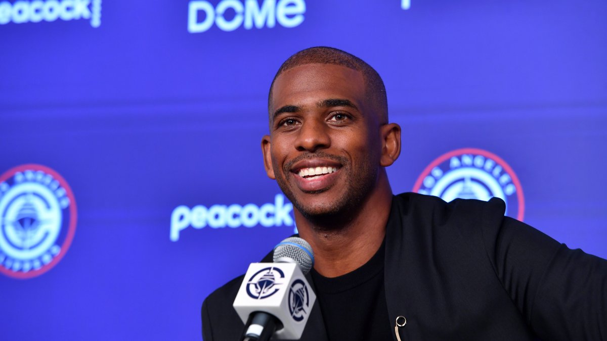Just as NBA teams chase the youths for the title, the Clippers try the opposite - NBC Sports Philadelphia