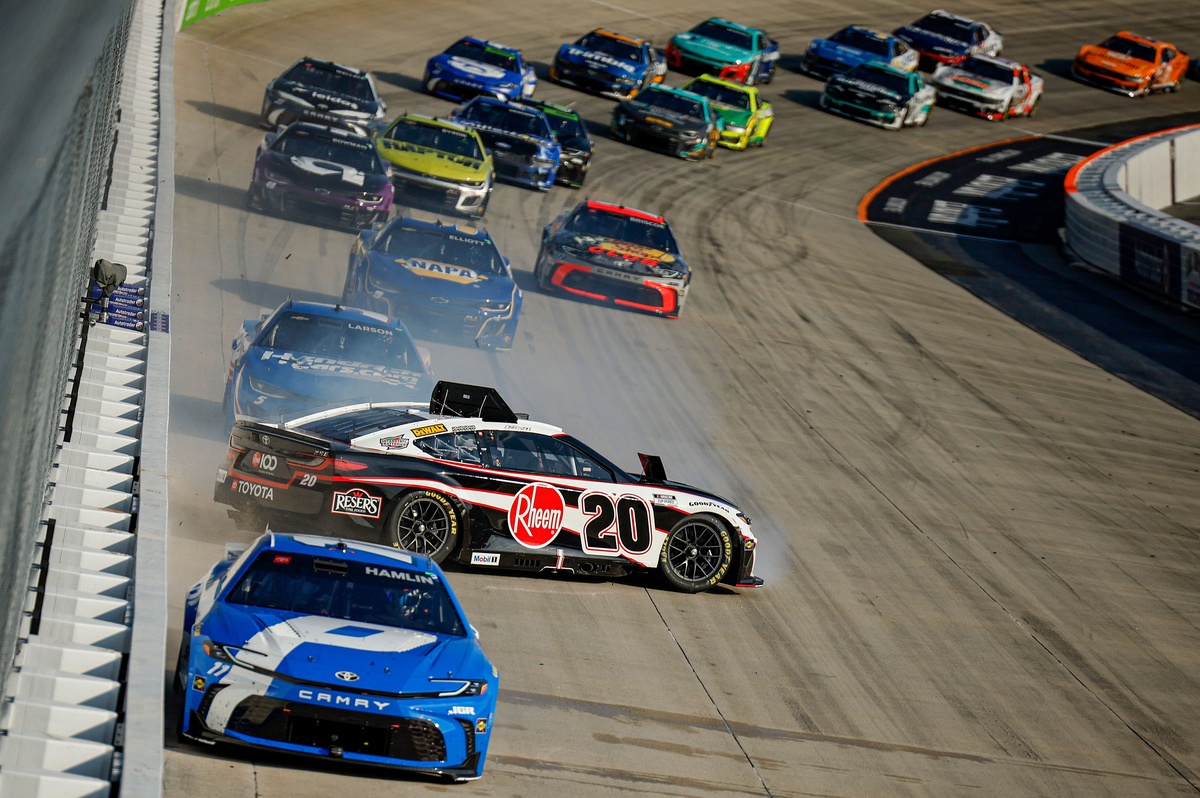 Denny Hamlin wins double overtime in the dramatic Dovernascar Cup race