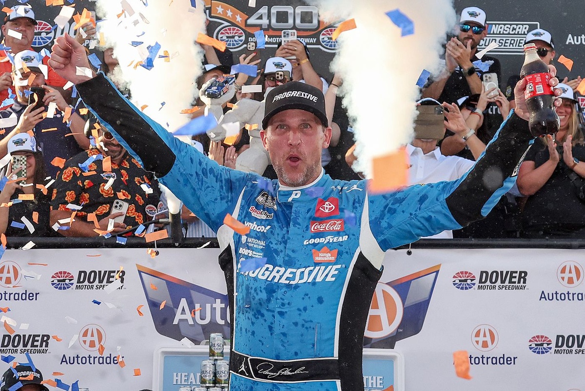 Denny Hamlin signs multi-year extension with Joe Gibbs Race