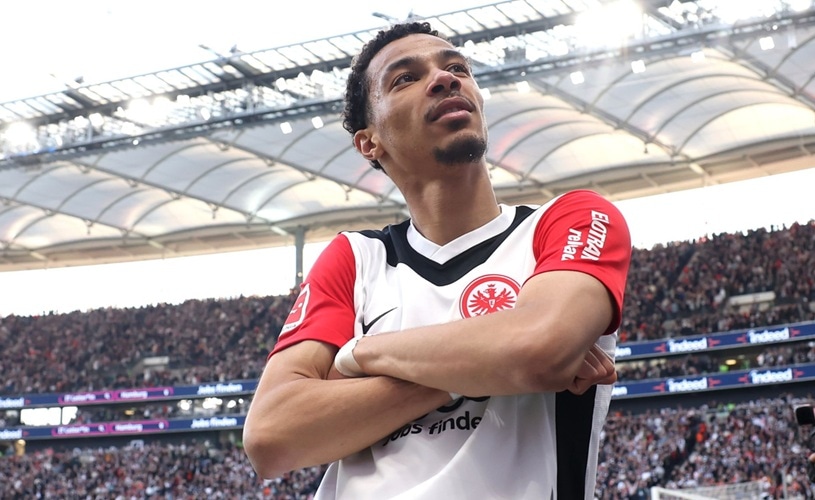 Liverpool moves forward with Ekitique's talk