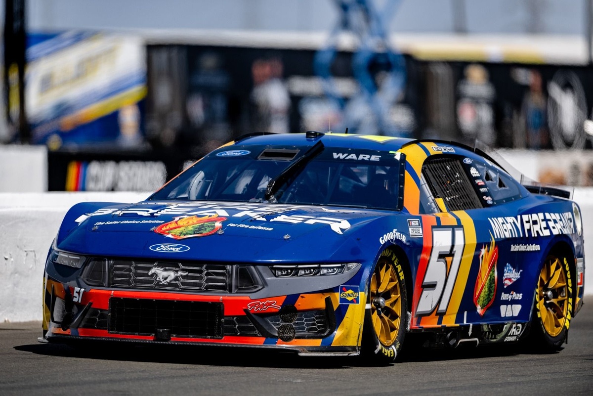 NASCAR pauses two crew members of the codyware loose wheel