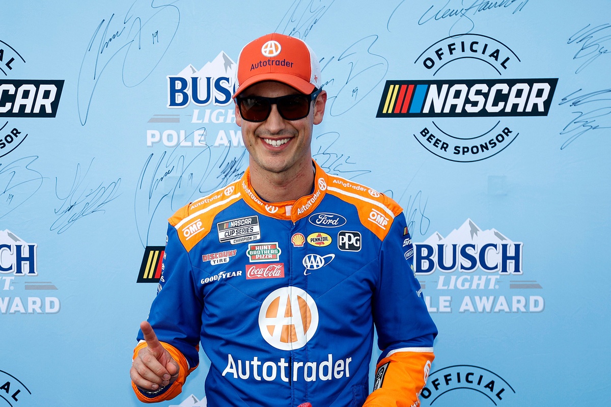 Joey Rogano wins the Nectar Cup pole with a tie as Ford dominates Atlanta's qualifiers