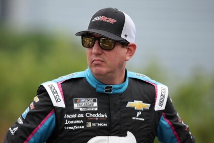 Kyle Busch says drivers using rear cameras should not get spotters