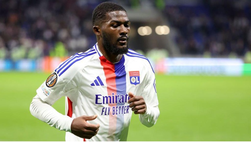 Everton is interested in Ainsley Maitland Niles