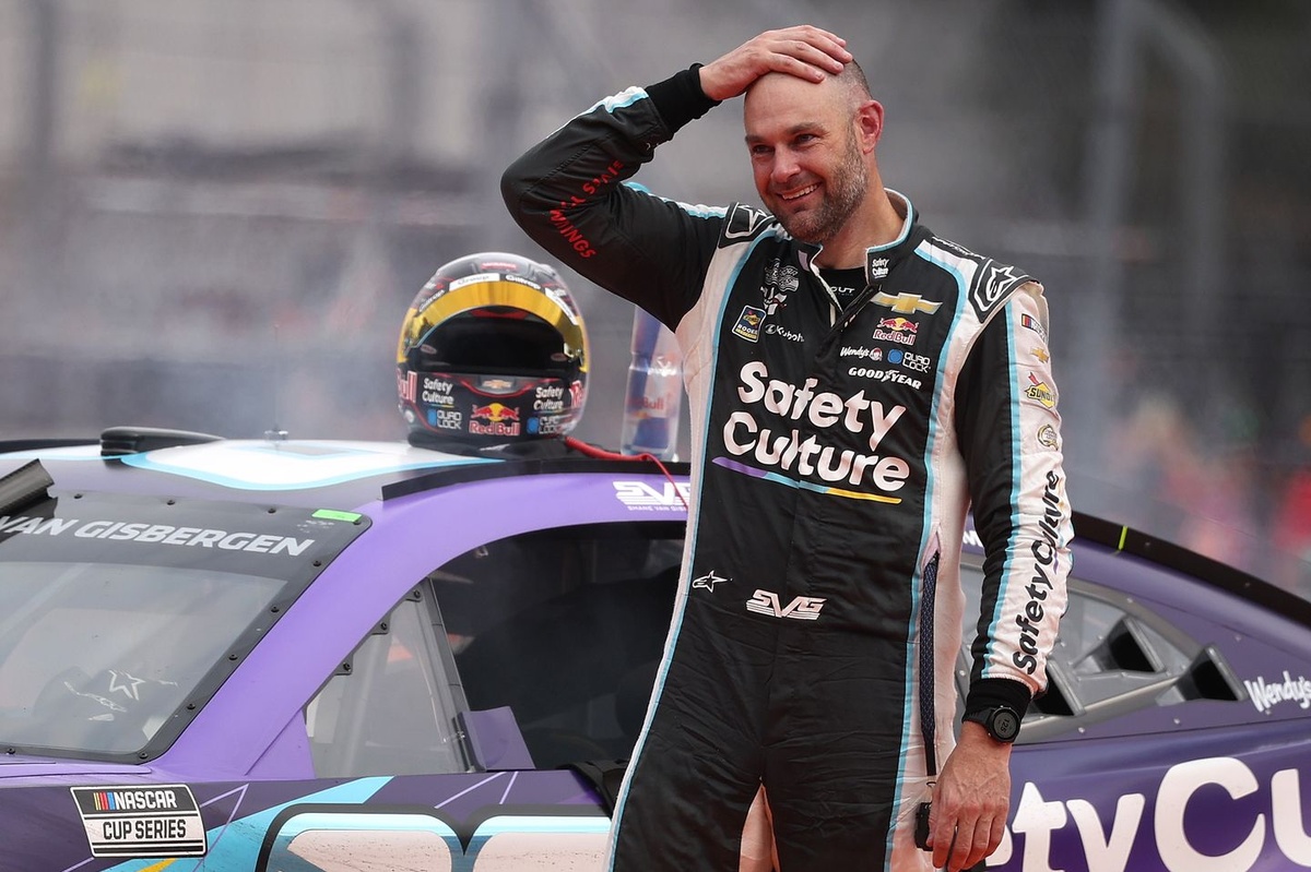 How Mexico's victory changed Shane Van Gisbergen's Chicago Nascal Race strategy