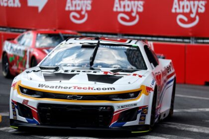 Shane Van Gisbergen wins NASCAR Cup pole with a ferocious rap in Chicago