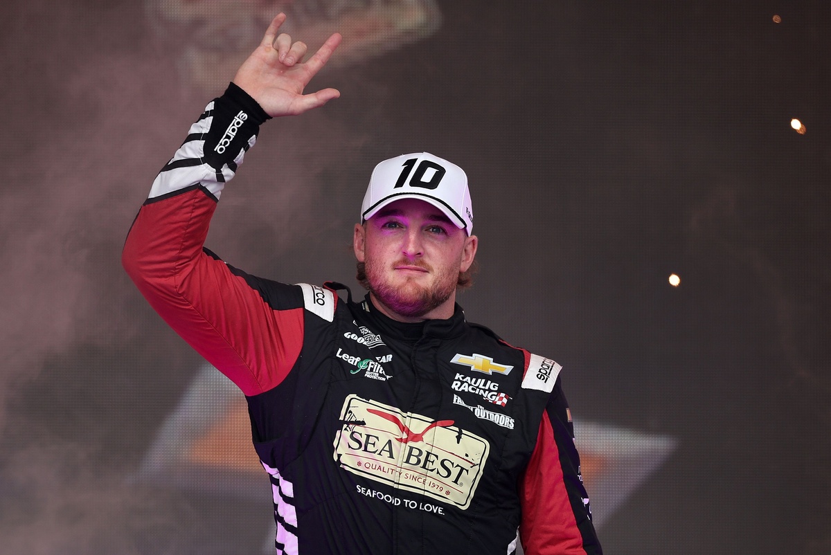 Eight drivers remaining in NASCAR's $1 million bracket challenge