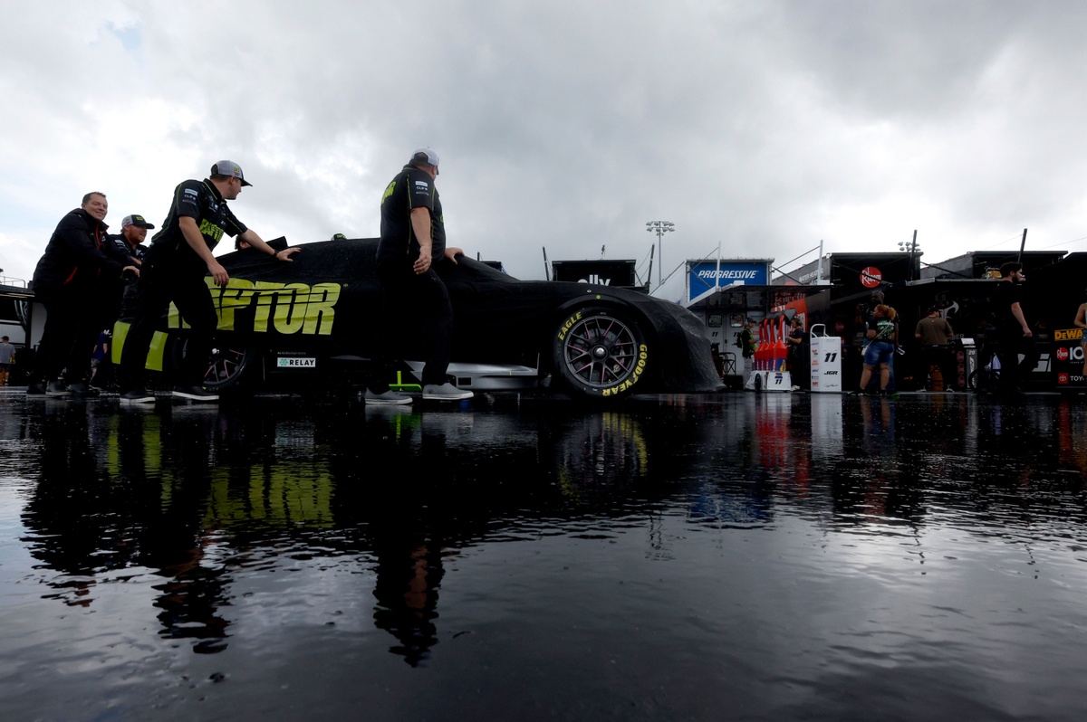 Qualifying cancelled due to rain, chasing Elliot on the pole of the NASCAR Cup in Dover