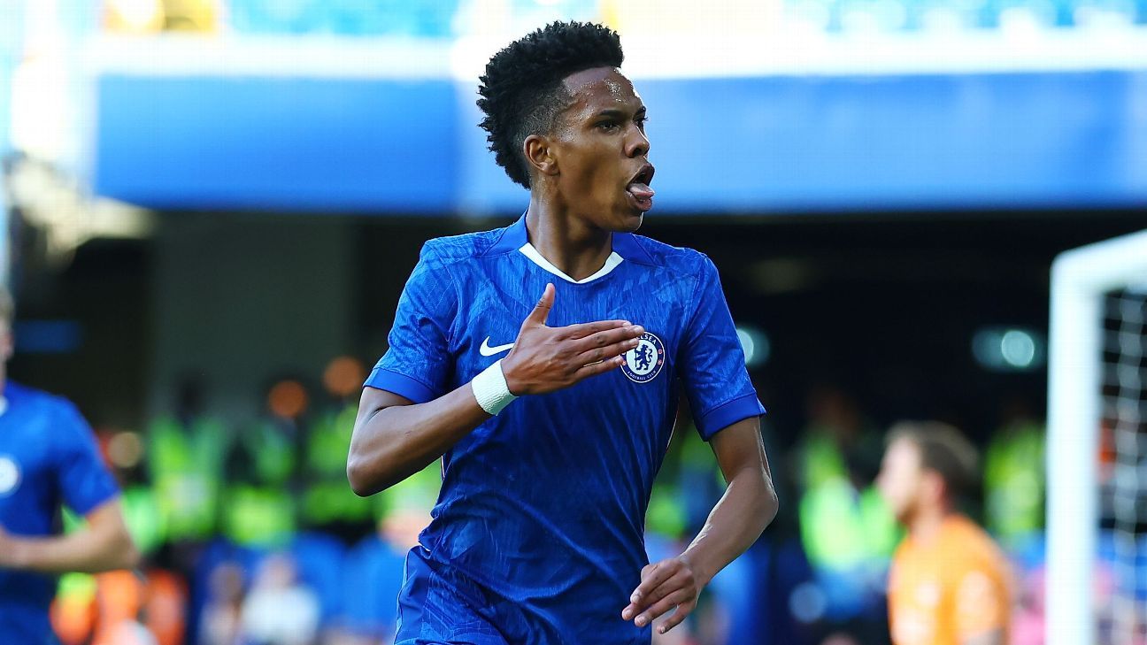 Estevan begins scoring and beat Chelsea