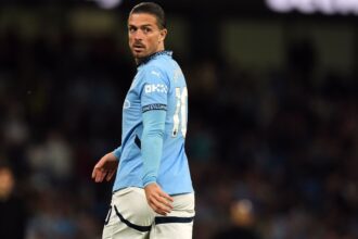 Transfer Rumors, News: Napoli joins Everton in battle to close his contract