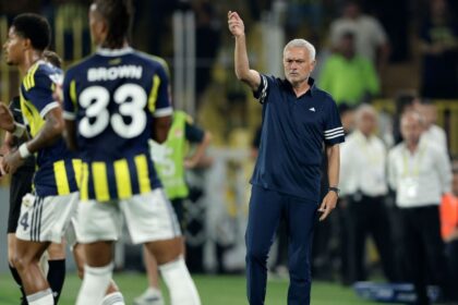Mourinho, Fenerbafes stan van Persy, Feinold