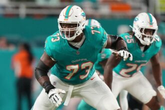 Dolphins' Austin Jackson suffered a lower limb injury for several weeks