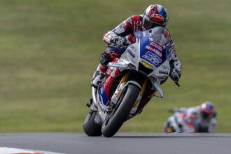 BSB Starseal wins double in Northern Ireland's superbike race