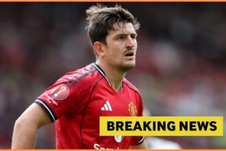 Man United star staying as an insider confirms multiple rejected offers