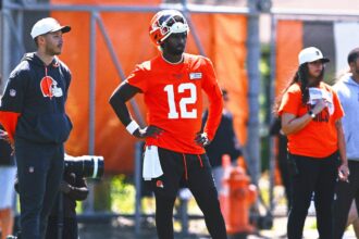 Chedur Sanders of the Browns remained focused during his father's cancer battle