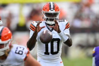 Source: Cleveland Browns sign Tyler Huntley's fifth QB