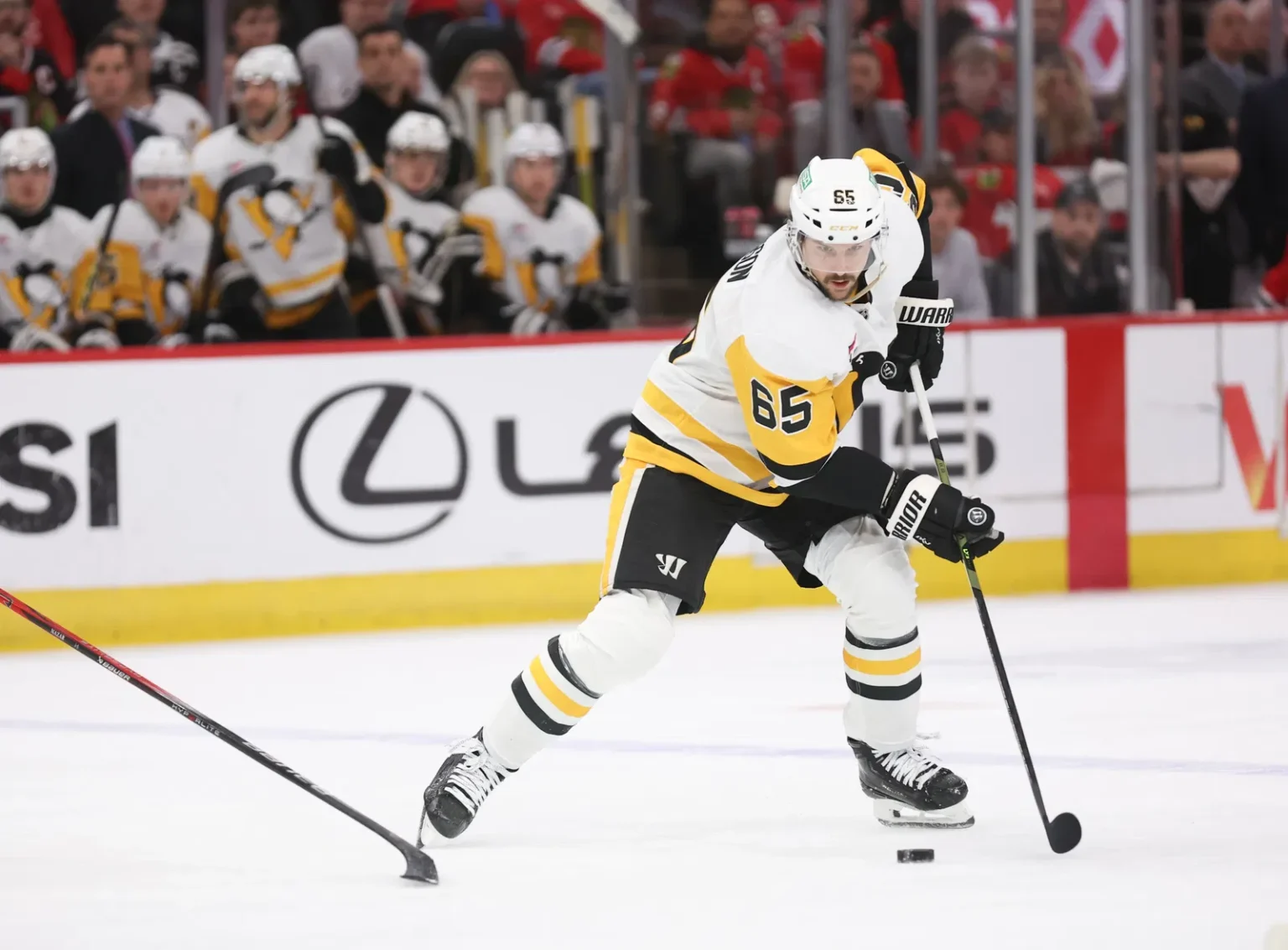Potential Eric Carlson suitor signs defenseman on Friday