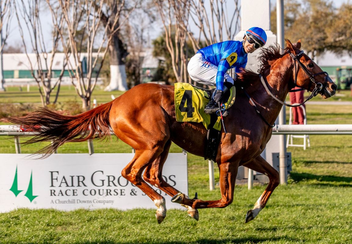 Former NFL star Mike Renfro wants a big score on King's plate