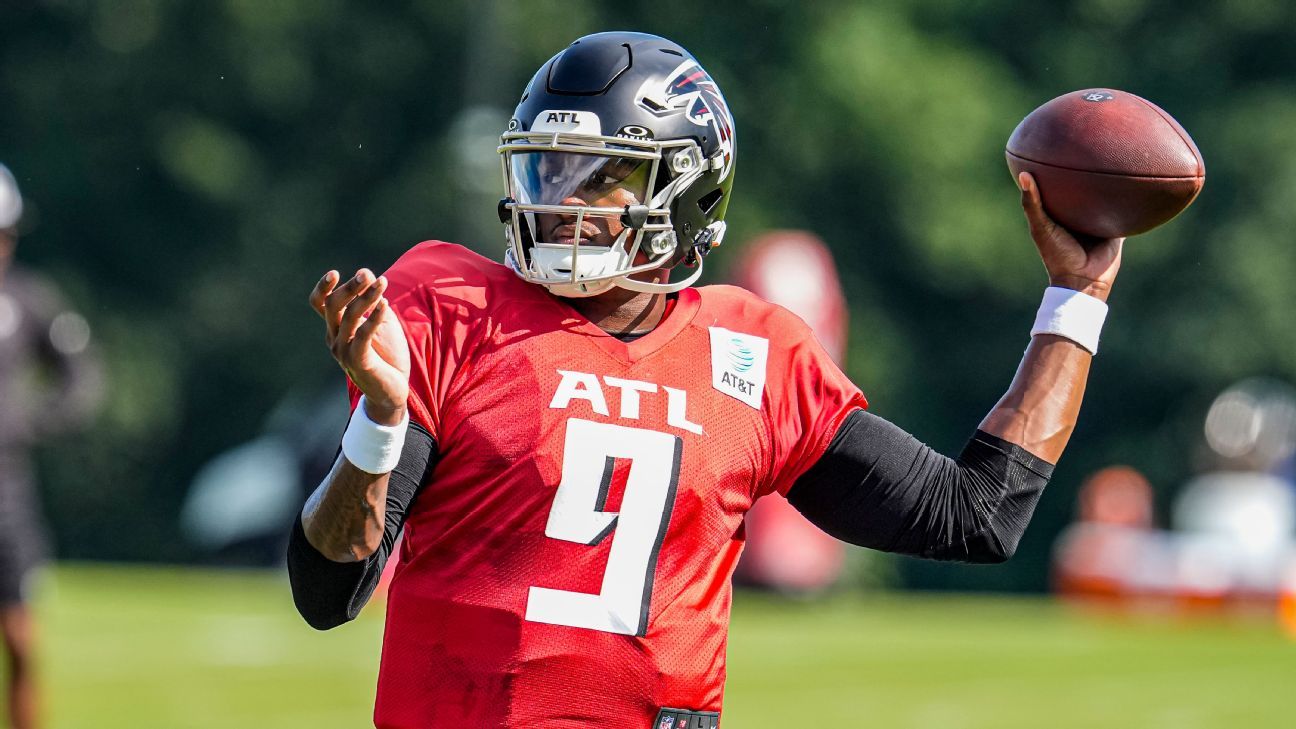 Falcons' Michael Penix Jr. is involved in practice vs. Titan
