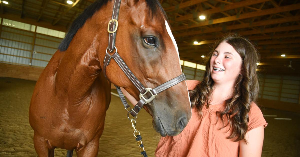 Local teen retrains former racehorse for national tournament | News