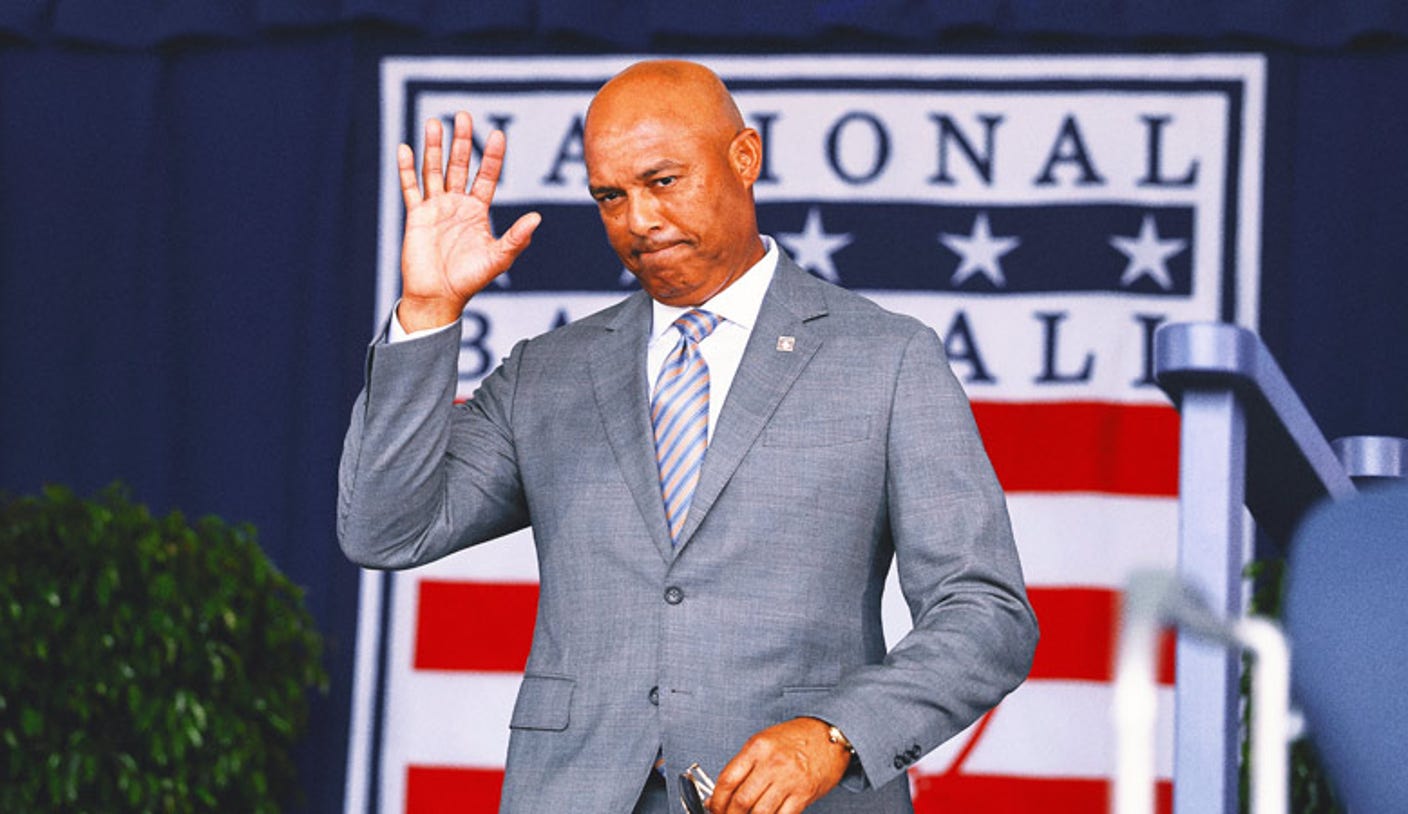 Mariano Rivera tears tearing Achilles in the old Yankees game, requires surgery