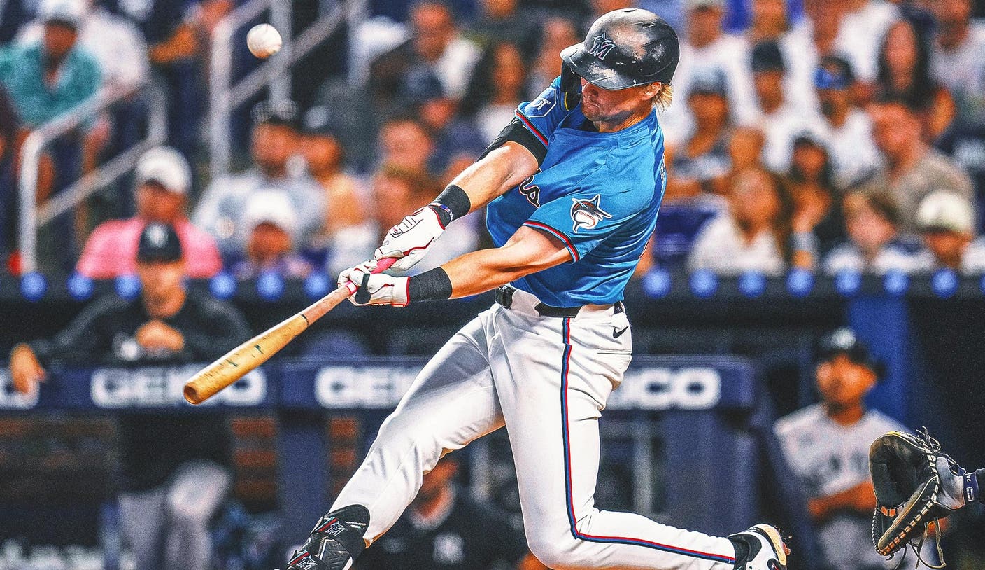 The Marlins win New York's first sweep in club history by beating the Yankees 7-3
