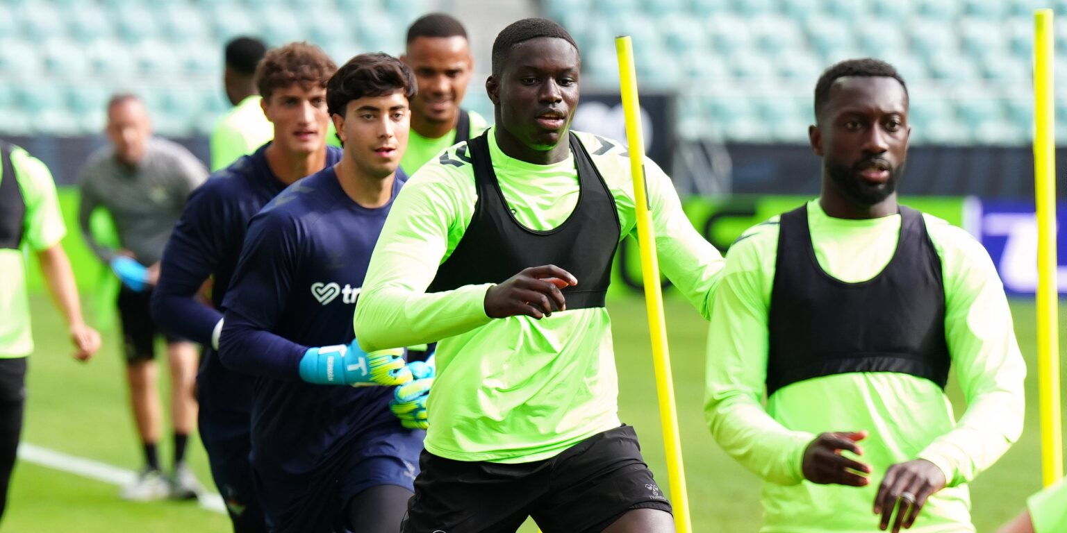 Rangers line up and move along and bring 8 million pound stars to Ibrox