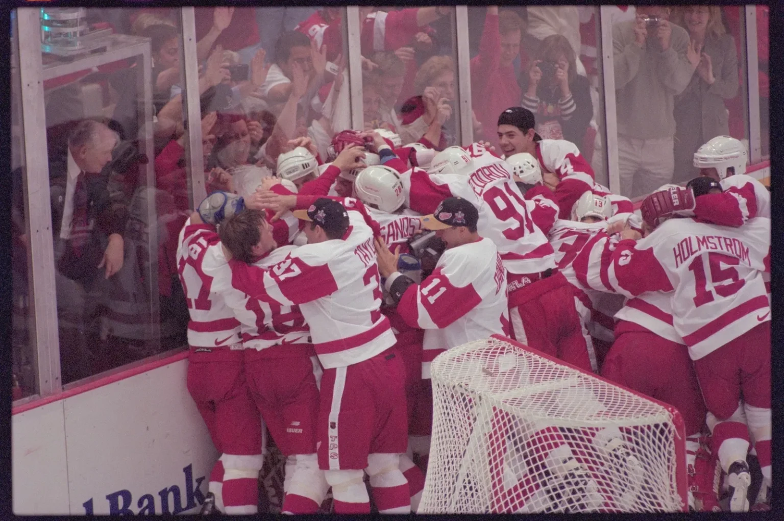 From the archives: How the Red Wings won the 1997 Stanley Cup Final